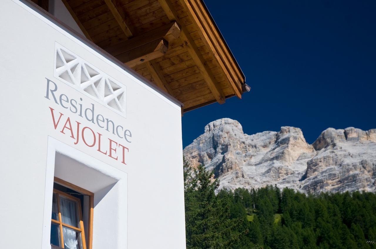 Residence Vajolet San Cassiano Exteriör bild
