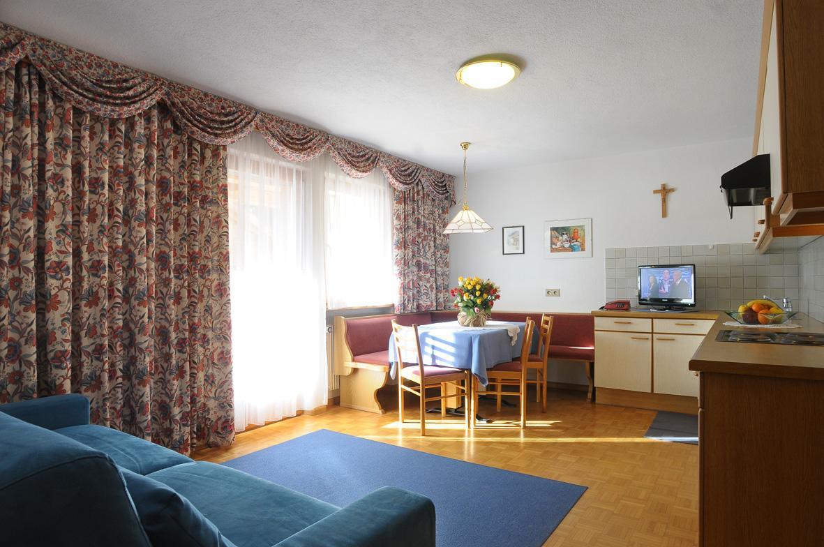 Residence Vajolet San Cassiano Exteriör bild