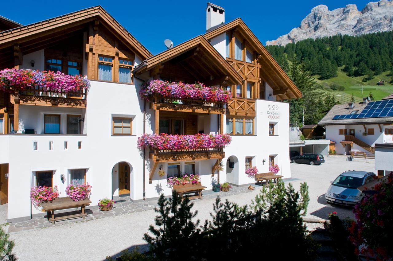 Residence Vajolet San Cassiano Exteriör bild
