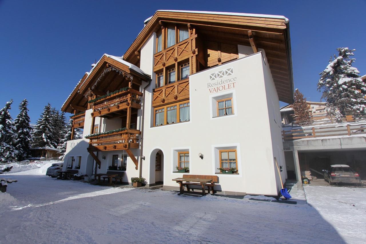 Residence Vajolet San Cassiano Exteriör bild