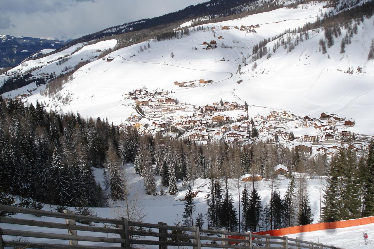 Residence Vajolet San Cassiano Exteriör bild