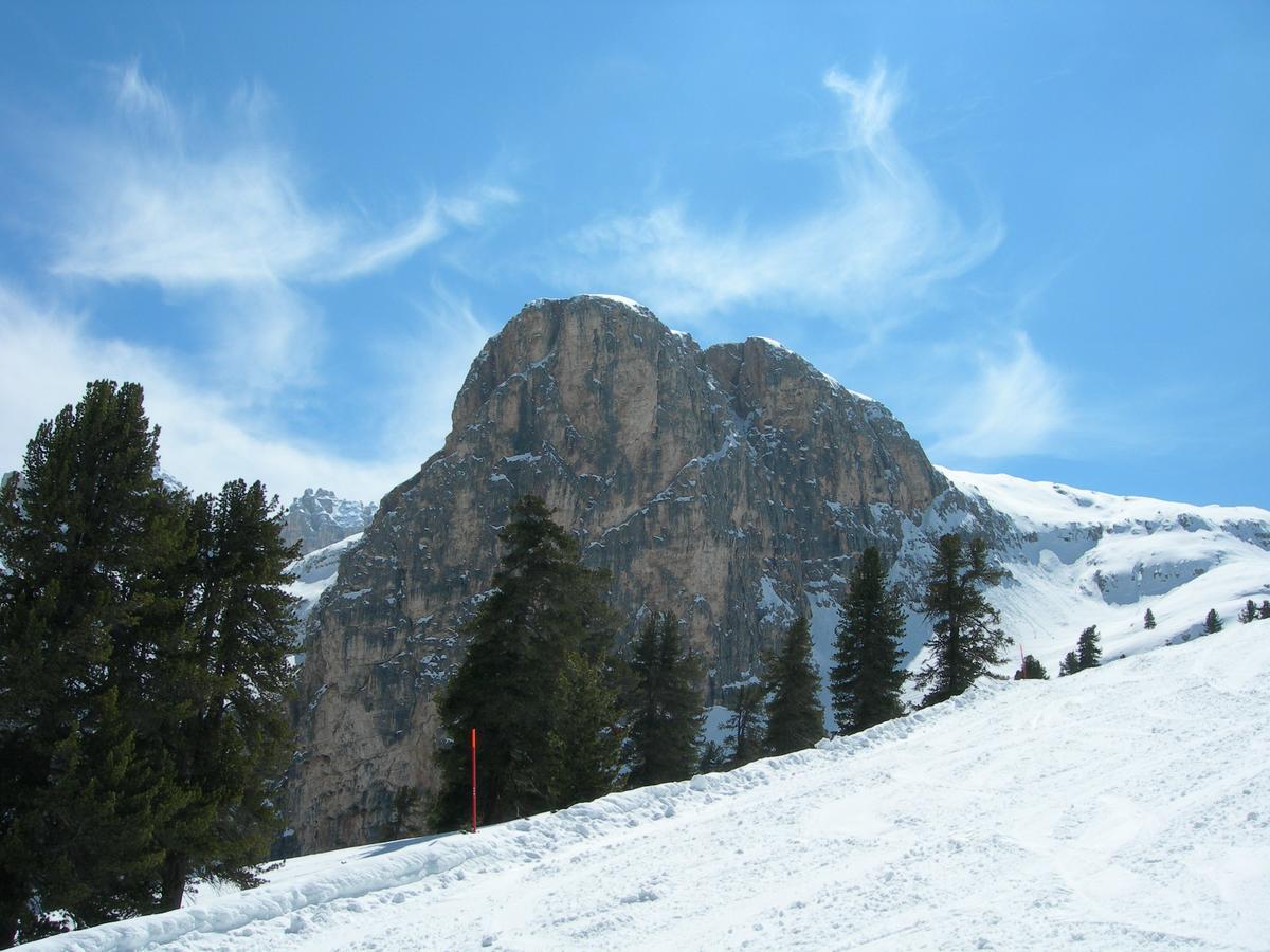 Residence Vajolet San Cassiano Exteriör bild