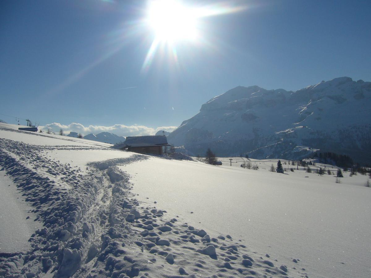 Residence Vajolet San Cassiano Exteriör bild